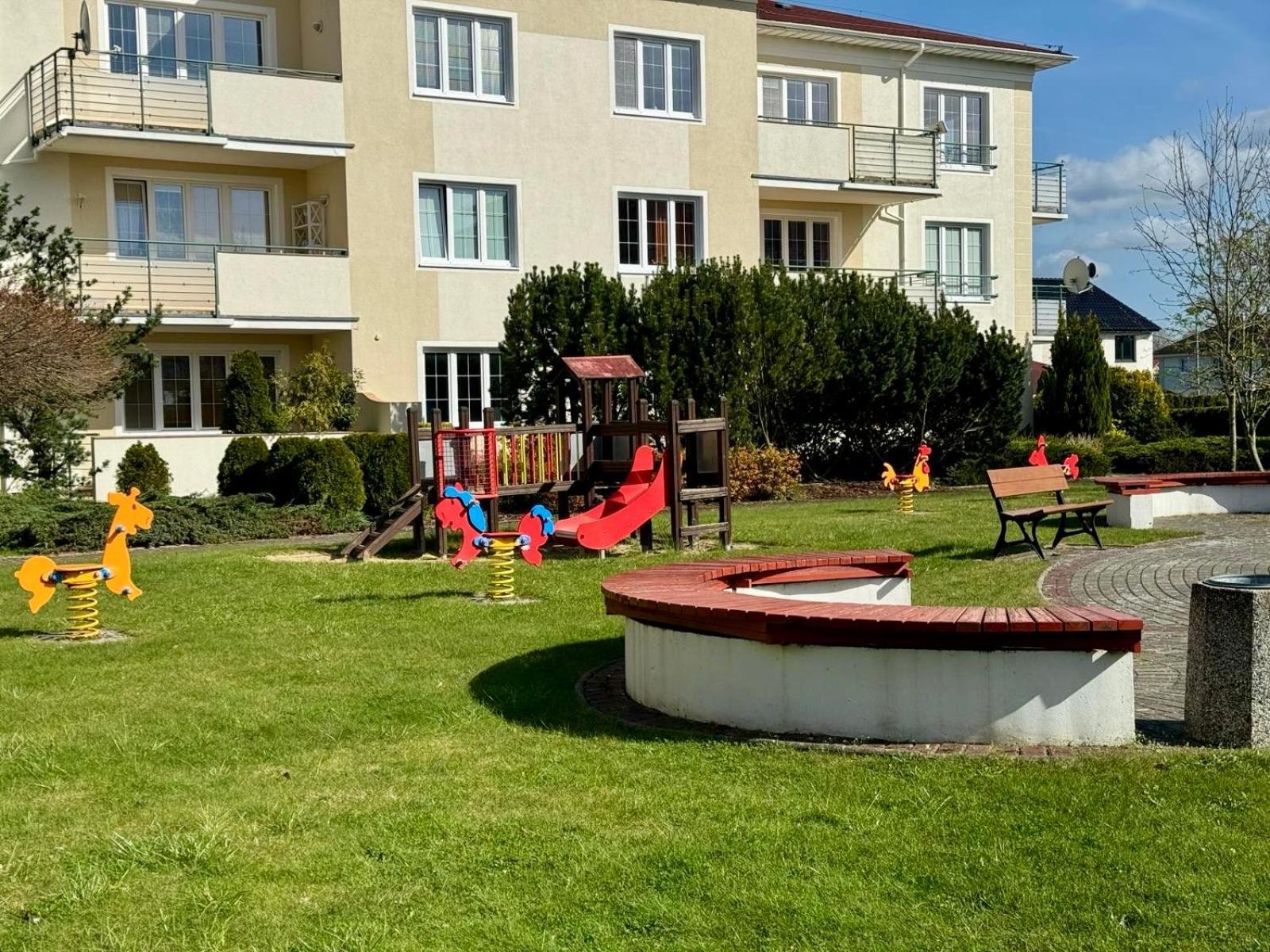 Baltic Apartament Studio Z Ogrodkiem Grzybowo Kolobrzeg Luaran gambar
